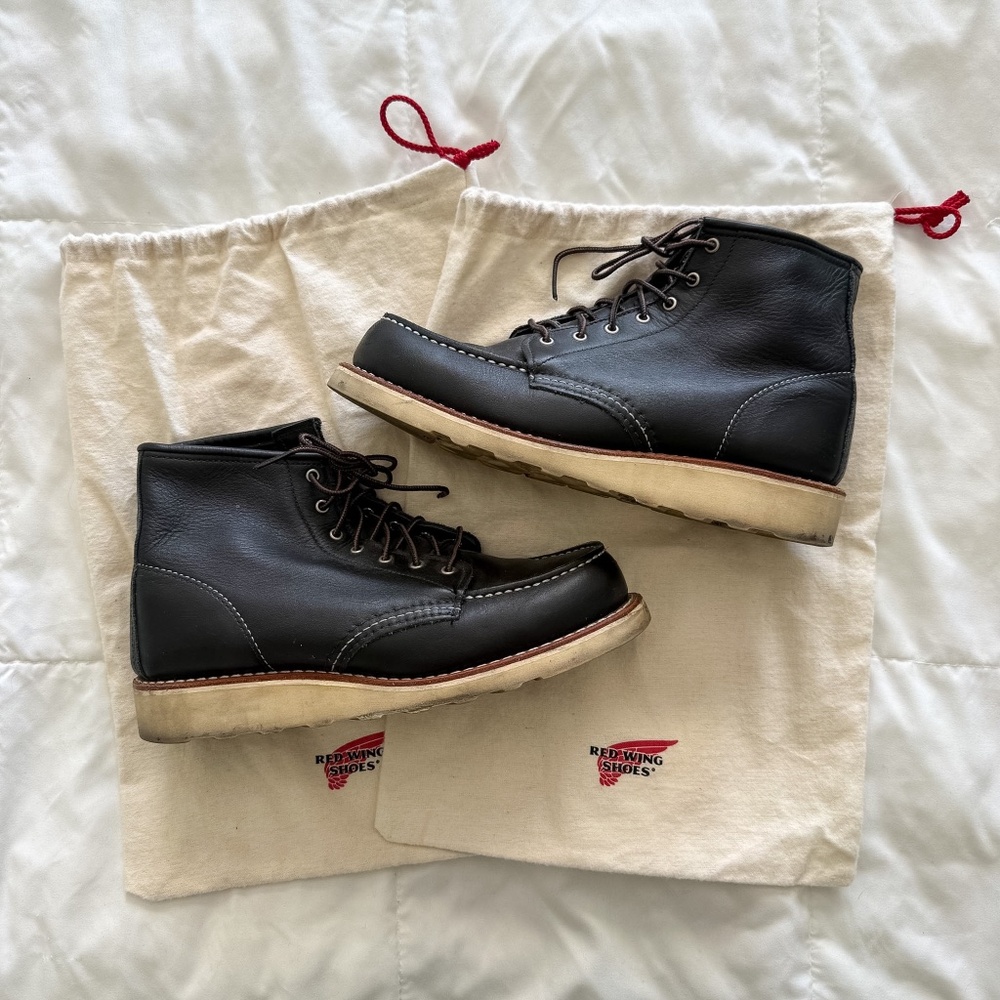 RED WING Classic Moc Leather Boots - Black